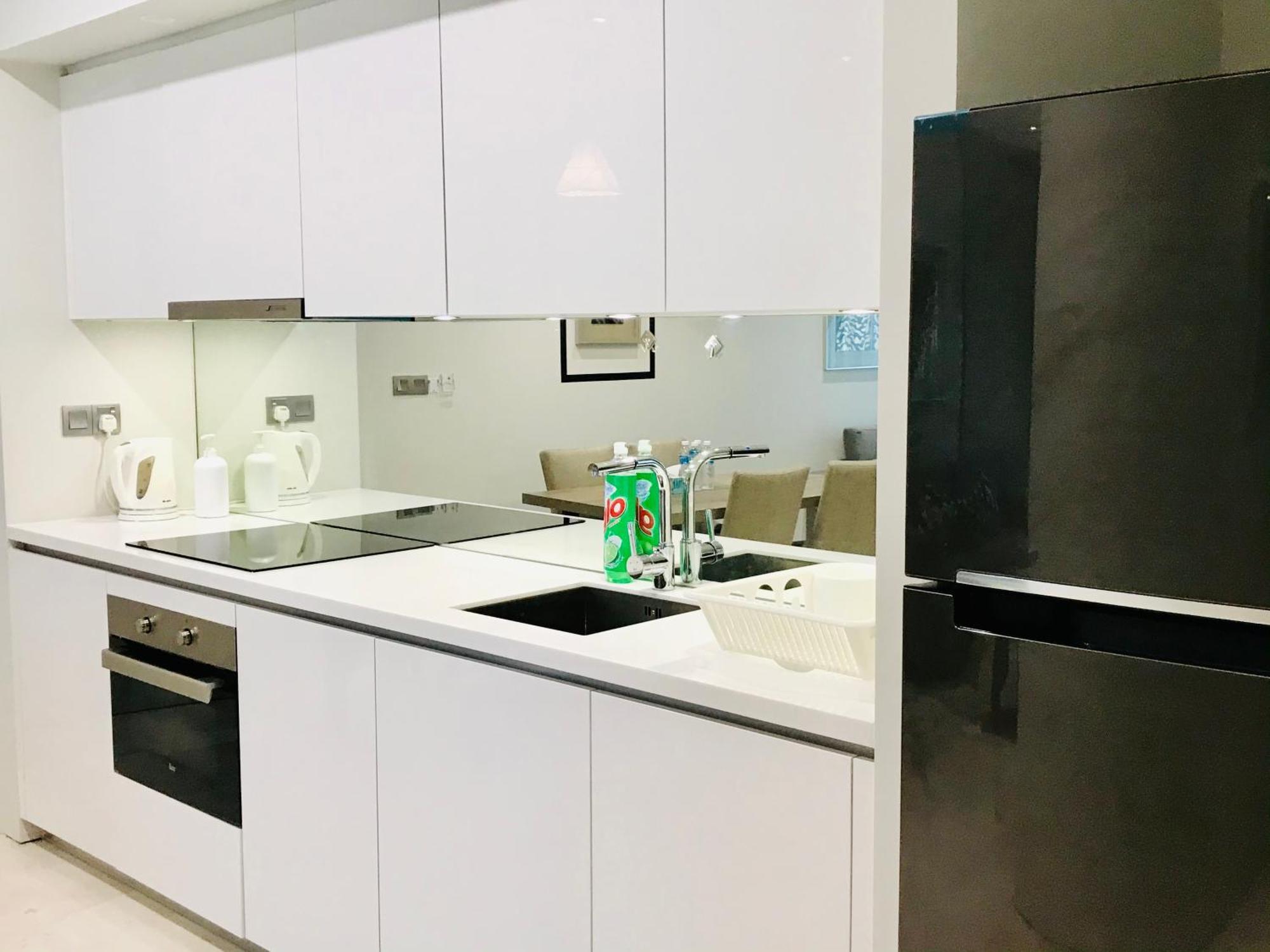 Sky Suites Klcc By Luna Куала Лумпур Екстериор снимка
