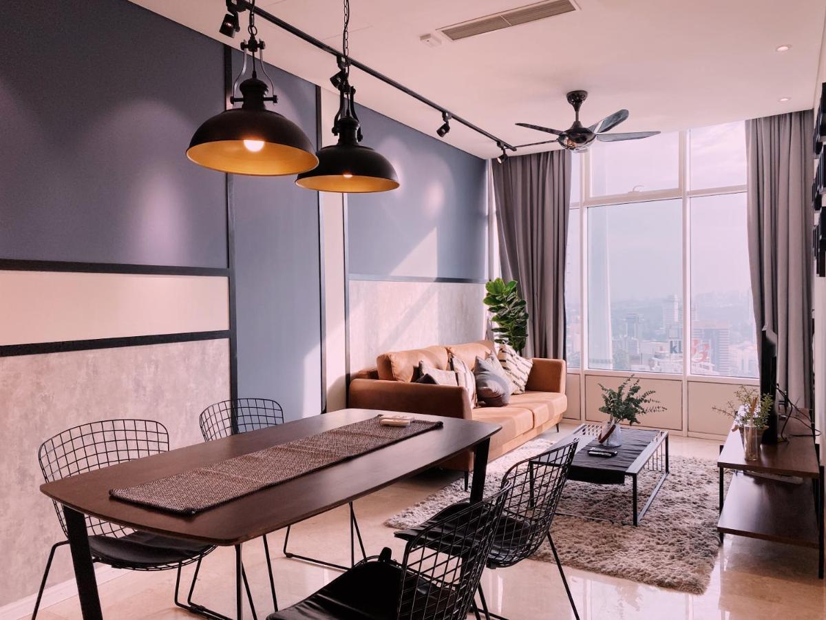 Sky Suites Klcc By Luna Куала Лумпур Екстериор снимка